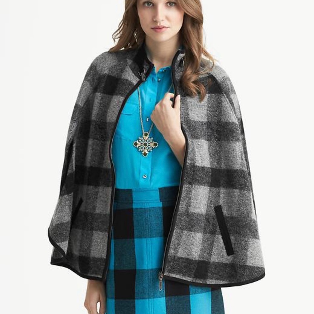 Banana Republic Heritage Plaid Black and Gray Cape